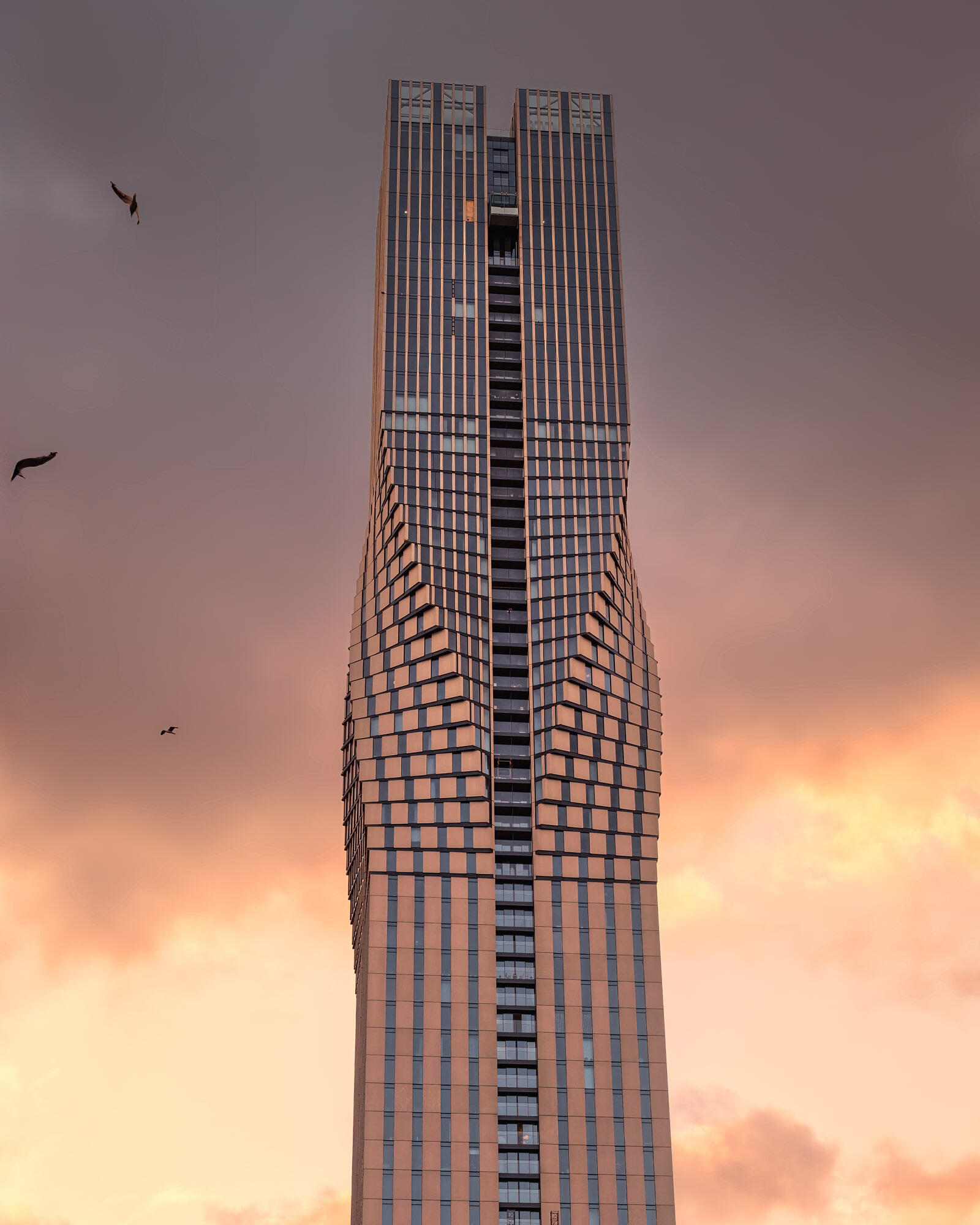 Göteborg Klaratornet 2 klara-tower-gothenburg-sunset-dramatic-decorative-wall-print